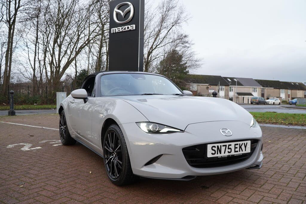 2025 Mazda MX-5 2.0 Exclusive-Line Roadster