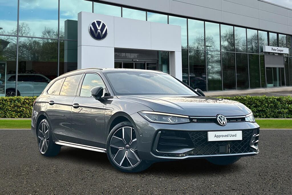 2025 Volkswagen Passat 1.5 TSI Black Edition (204ps)