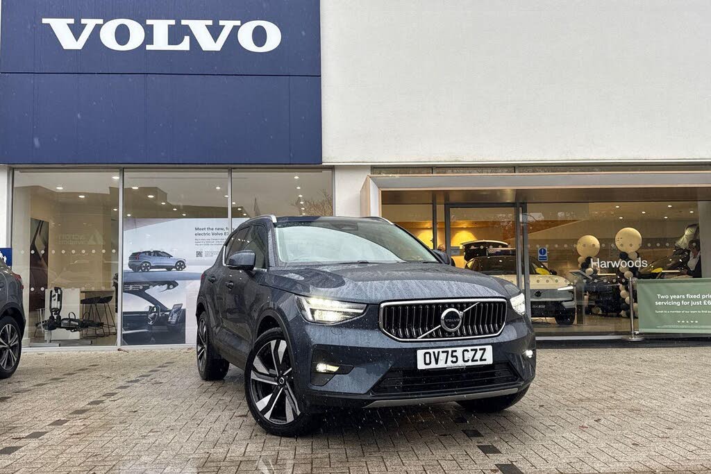 2025 Volvo XC40 2.0 B4 Ultra (Bright