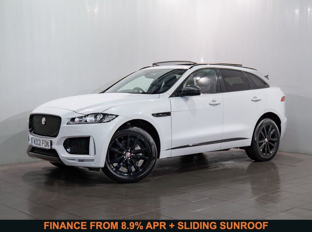 2021 Jaguar F-PACE 2.0i Chequered Flag