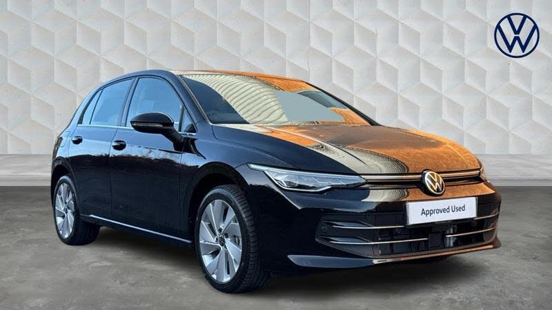 2025 Volkswagen Golf 1.5 TSI eHybrid Style