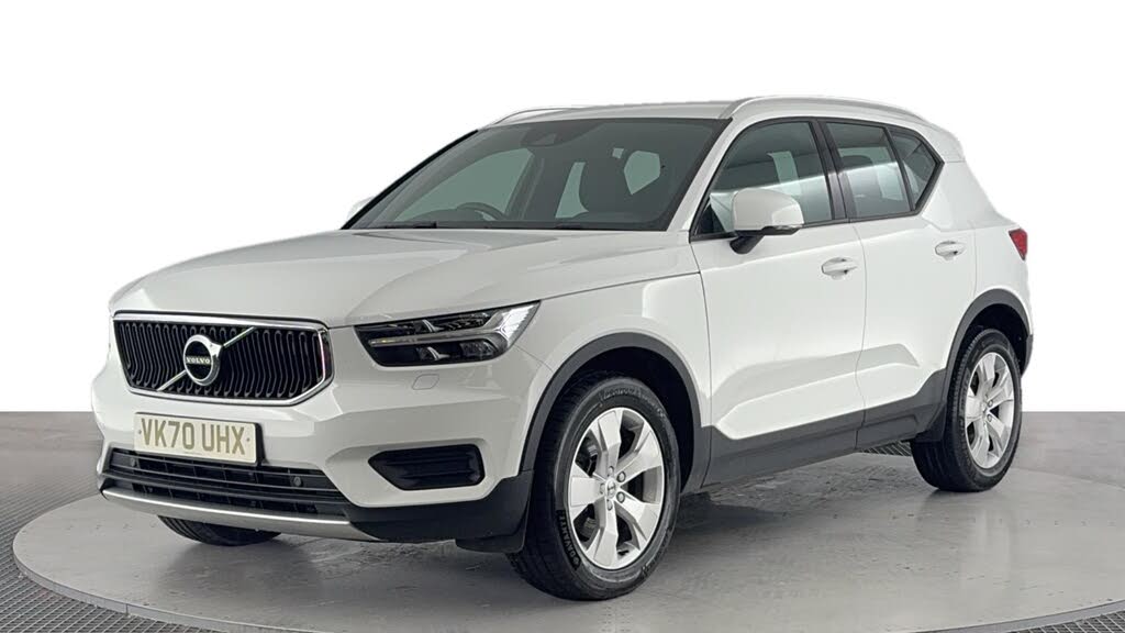 2020 Volvo XC40 2.0 B4 Momentum AWD