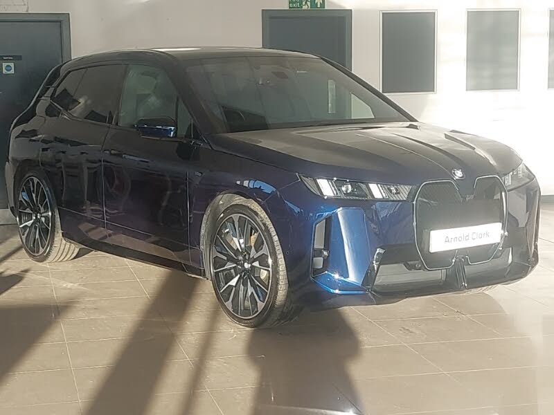 2025 BMW iX E xDrive45 M Sport