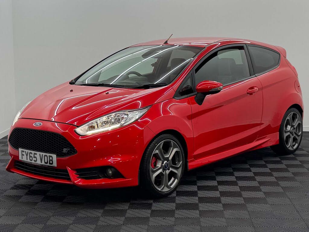 2015 Ford Fiesta 1.6 ST 3