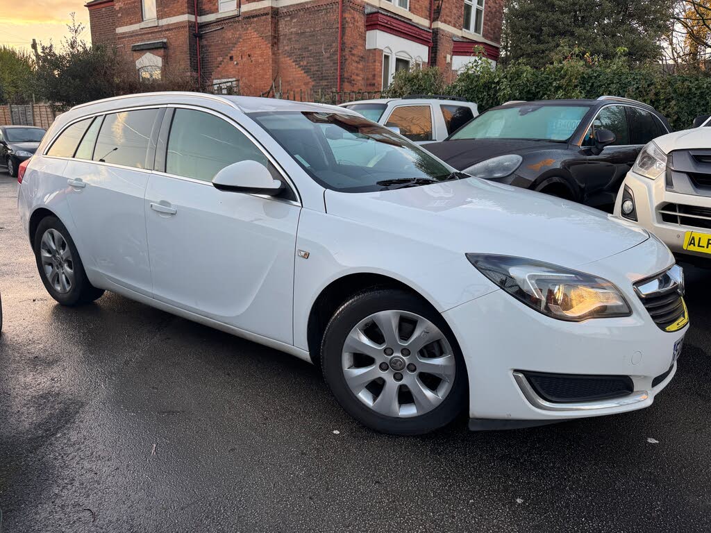 2016 Vauxhall Insignia Sports Tourer 2.0CDTi Tech Line ecoFLEX BlueInjection (s/s)