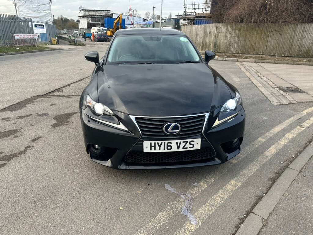 2016 Lexus IS 300h 2.5 Sport