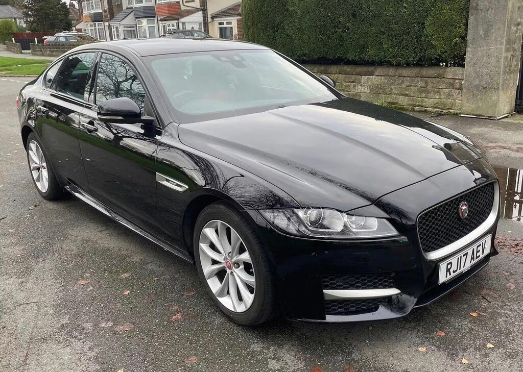 2017 Jaguar XF 2.0TD R-Sport (180ps) Saloon 4d 1999cc Auto