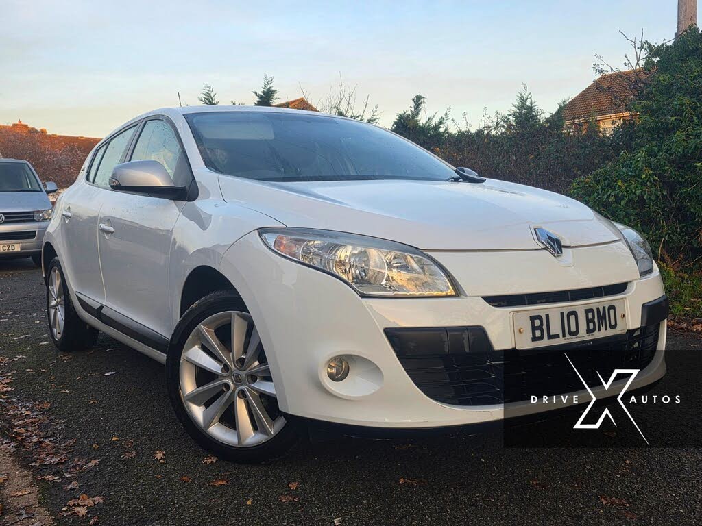 2010 Renault Megane 1.6 I - Music VVT (100bhp) Hatchback 5d