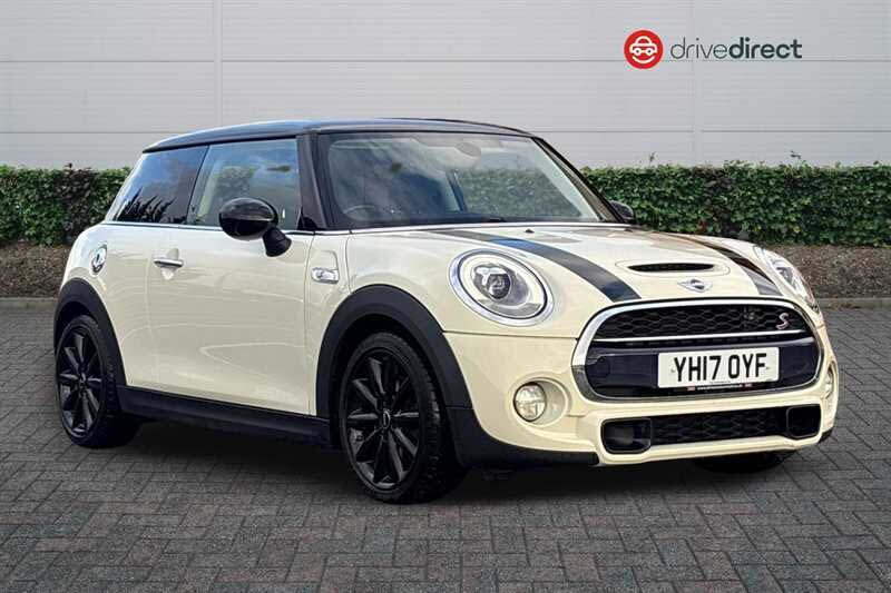 2017 MINI Mini 2.0 Cooper S (Chili) (s/s) Hatchback 3d