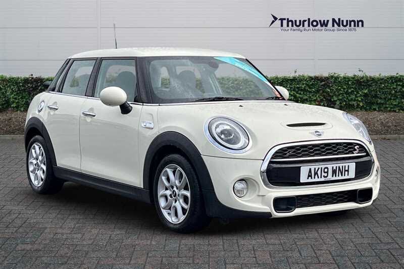 2019 MINI Mini 2.0 Cooper S Classic (189bhp) (Comfort) Hatchback 5d Auto