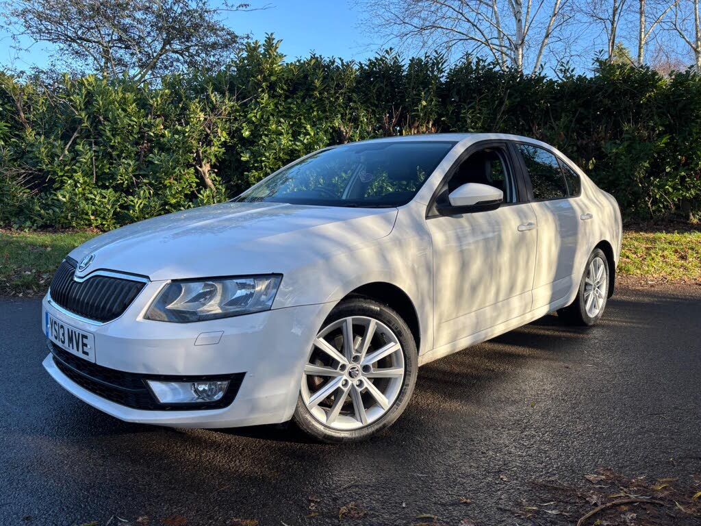 2013 Skoda Octavia 2.0TDI Elegance Hatchback