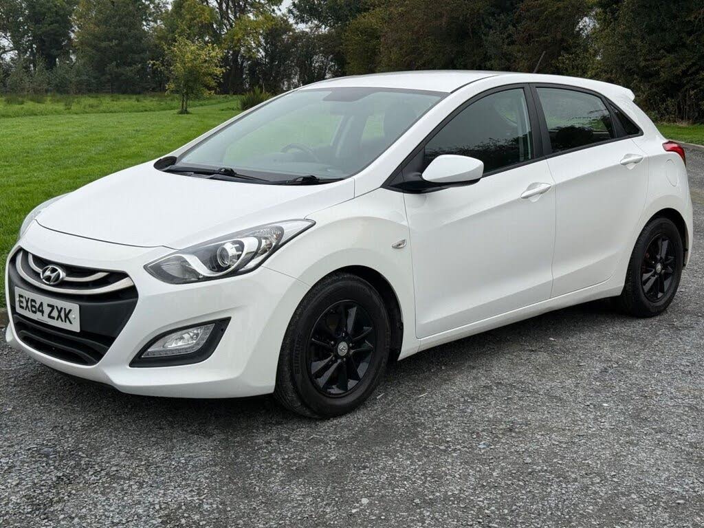 2014 Hyundai i30 1.6CRDi Active (108bhp) Blue Drive Hatchback 5d