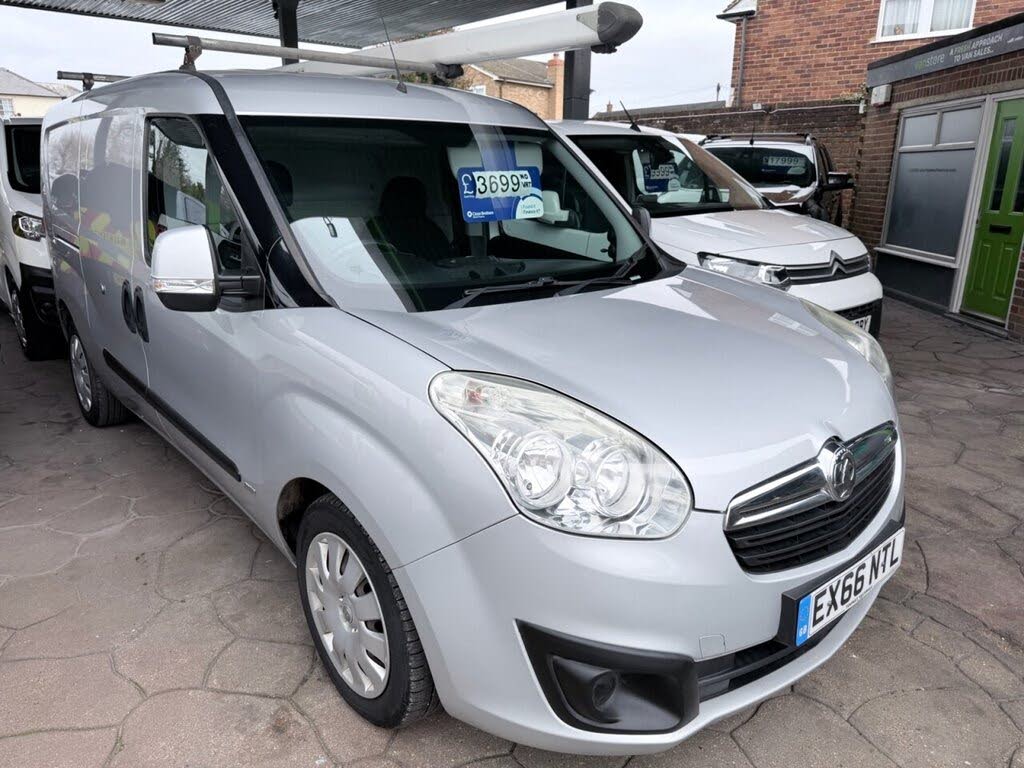 2016 Vauxhall Combo 1.6TD Sportive 2300 (105PS) L2H1 Panel