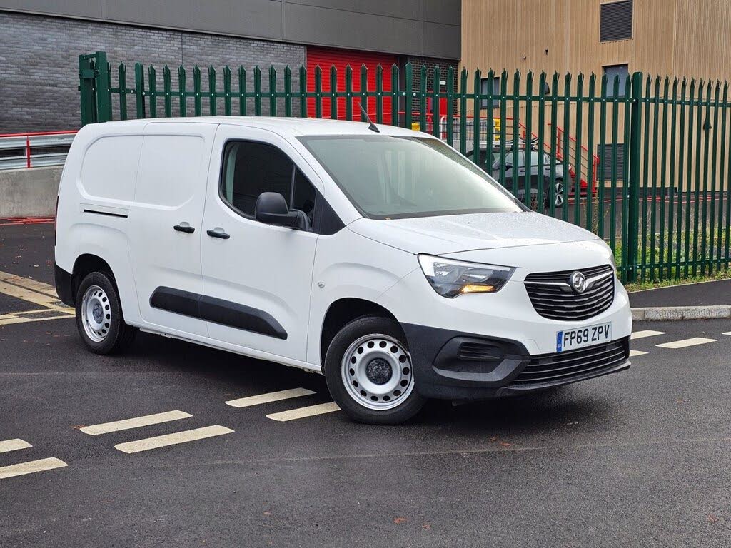 2020 Vauxhall Combo 1.5CDTi Edition 2300 (100PS)(EU6d-T) L2H1 Panel