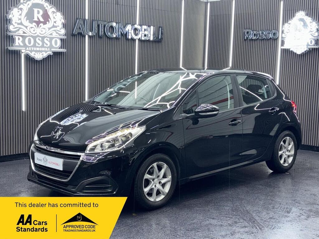 2017 Peugeot 208 1.6BlueHDi Active 5d