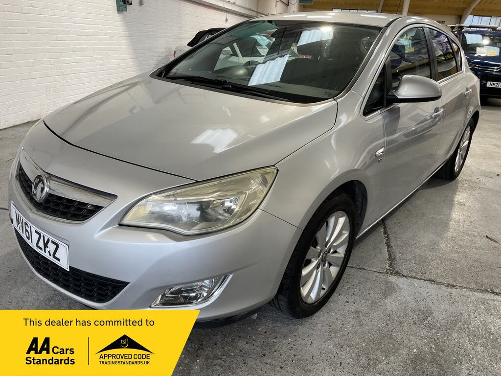 2011 Vauxhall Astra 2.0TD SE 2.0CDTi 16v (165ps) ecoFLEX (s/s) Hatchback