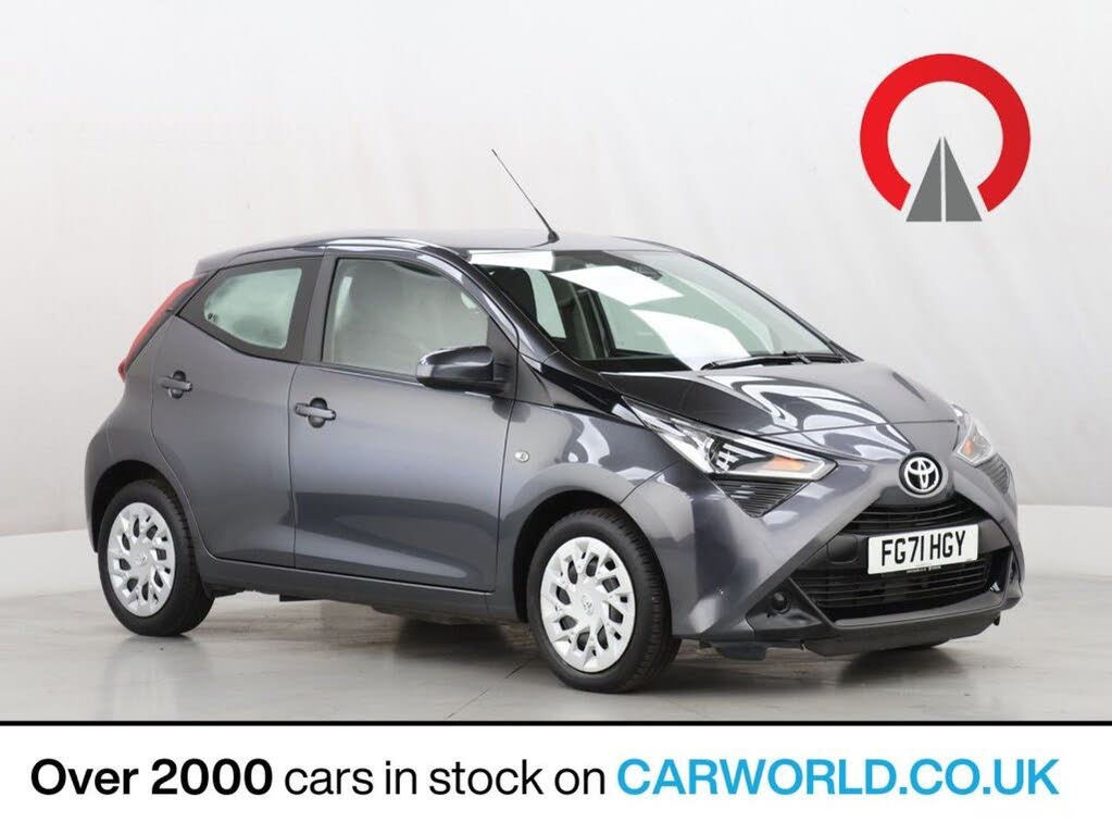 2022 Toyota AYGO 1.0 VVT-i x-play