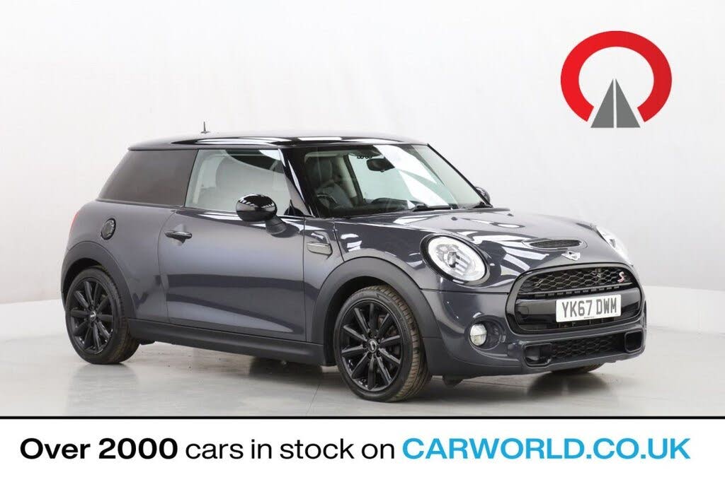 2017 MINI Mini 2.0 Cooper S (Chili) (s/s) Hatchback 3d