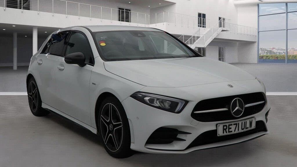 2021 Mercedes-Benz A-Class 1.3 A200 AMG Line Executive Edition Hatchback 5d 7G-DCT