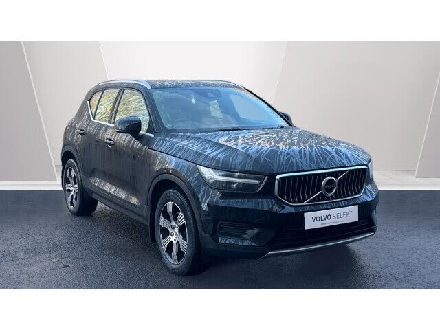 2021 Volvo XC40 2.0 B4 Inscription (194bhp) AWD Auto