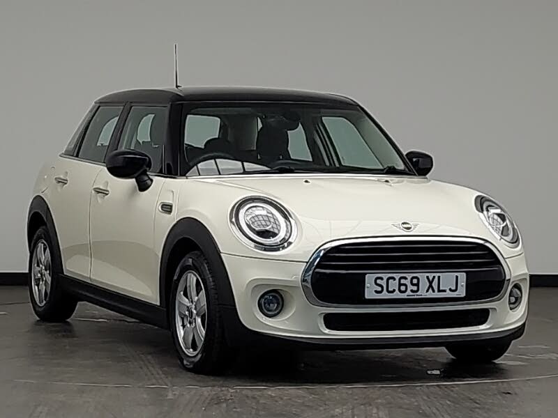 2019 MINI Mini 1.5 Cooper Classic Hatchback 5d