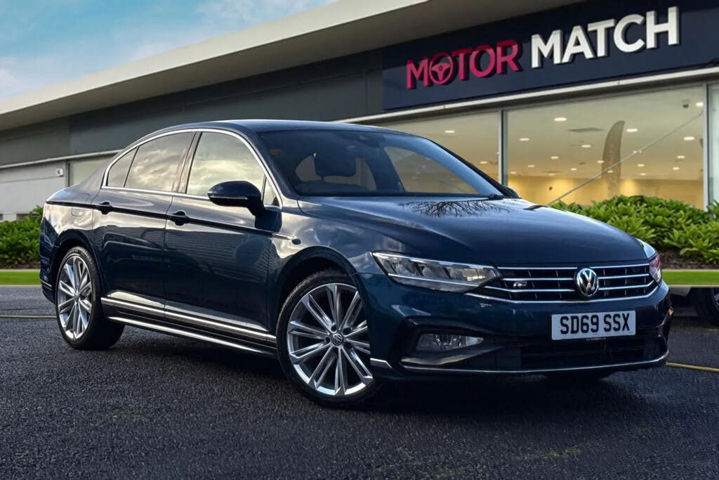 2019 Volkswagen Passat 1.5 TSI R-Line Saloon 4d