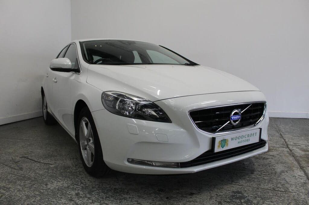 2015 Volvo V40 2.0TD D3 SE 1984cc Geartronic