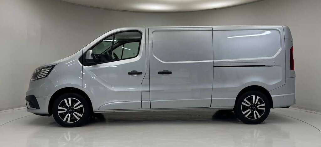 2025 Renault Trafic 2.0dCi LL30 150 Extra Sport Panel