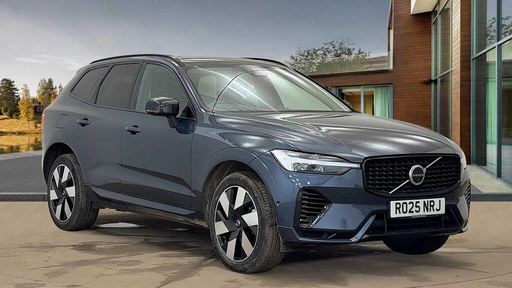 2025 Volvo XC60 2.0 T8 Ultra (Dark