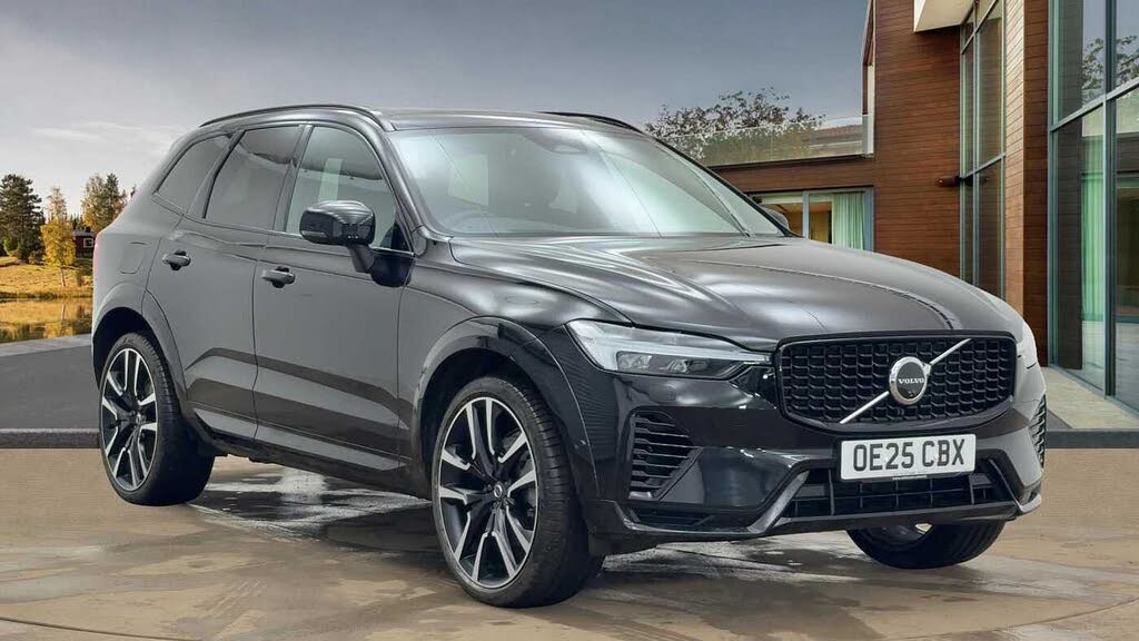 2025 Volvo XC60 2.0 T8 Ultra (Dark