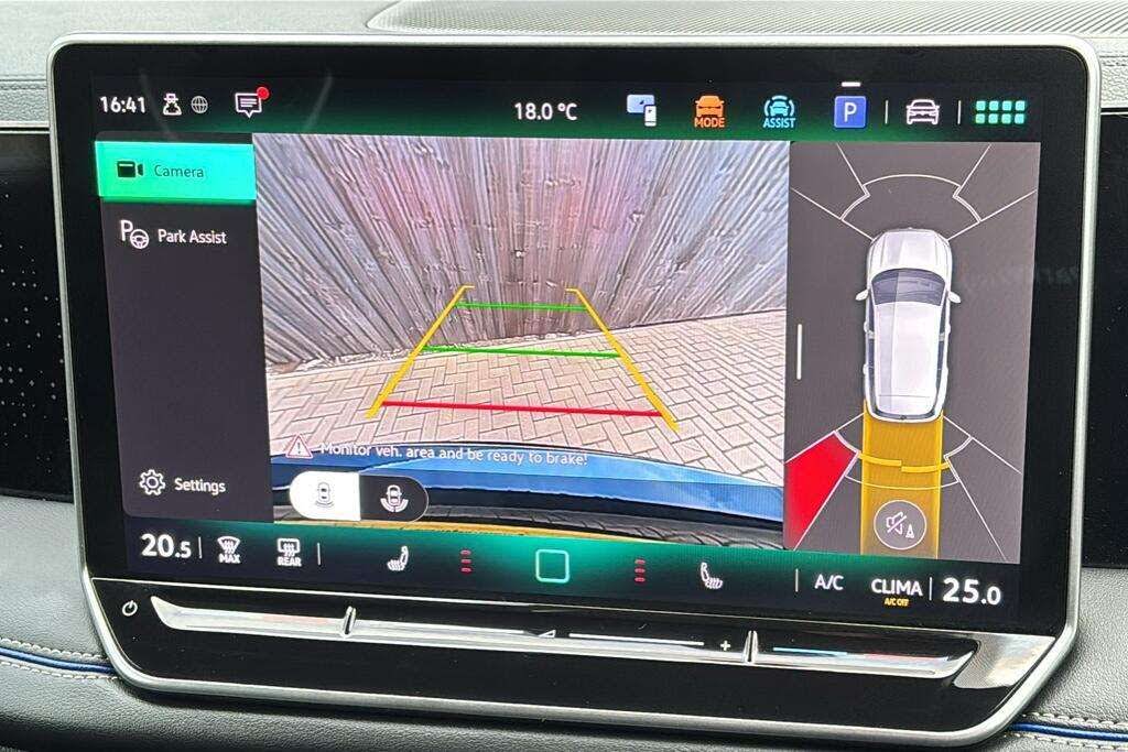 2025 Volkswagen Tiguan 2.0TDI R-Line