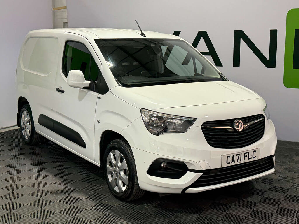 2021 Vauxhall Combo 1.5CDTi Griffin 2000