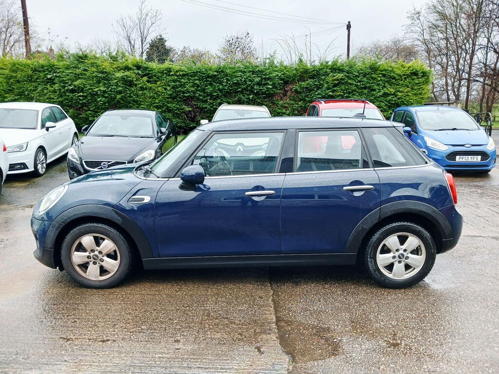 2018 MINI Mini 1.5TD Cooper D Series II (s/s) Hatchback 5d DCT