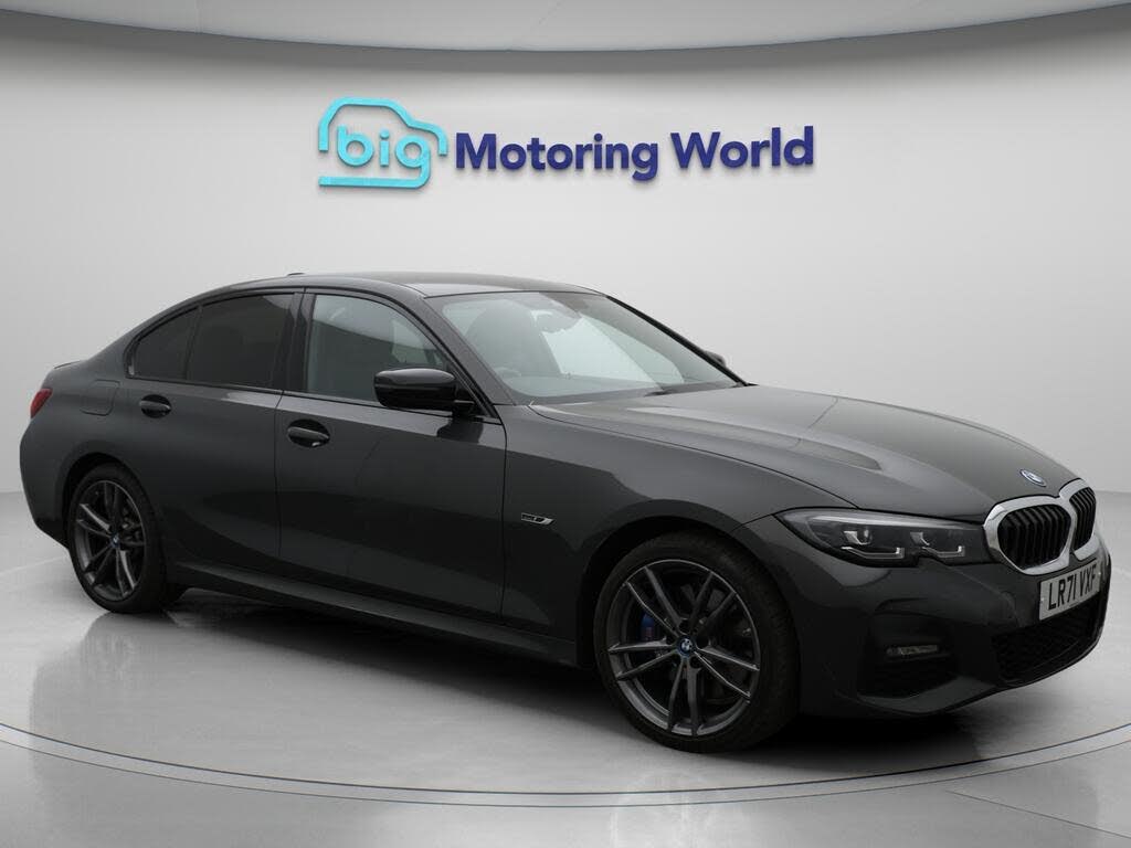 2021 BMW 3 Series 2.0 330e M Sport Pro Edition Saloon 4d
