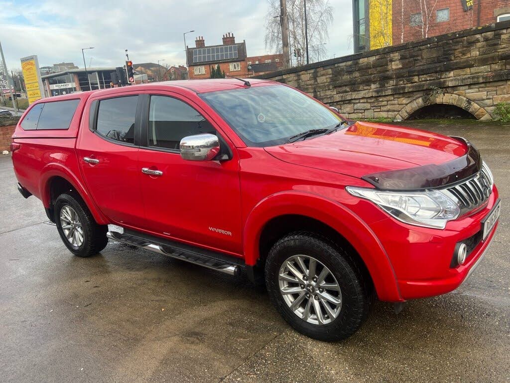 2016 Mitsubishi L200 2.4DI-D Warrior auto