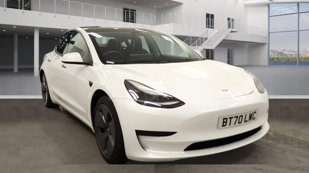 2020 Tesla Model 3 E Standard Plus