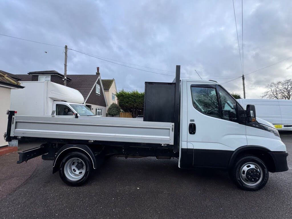 2024 Iveco Daily 35C Class 2.3TD 35C14 Business 3000mm (136PS)(EU6dT) 3000