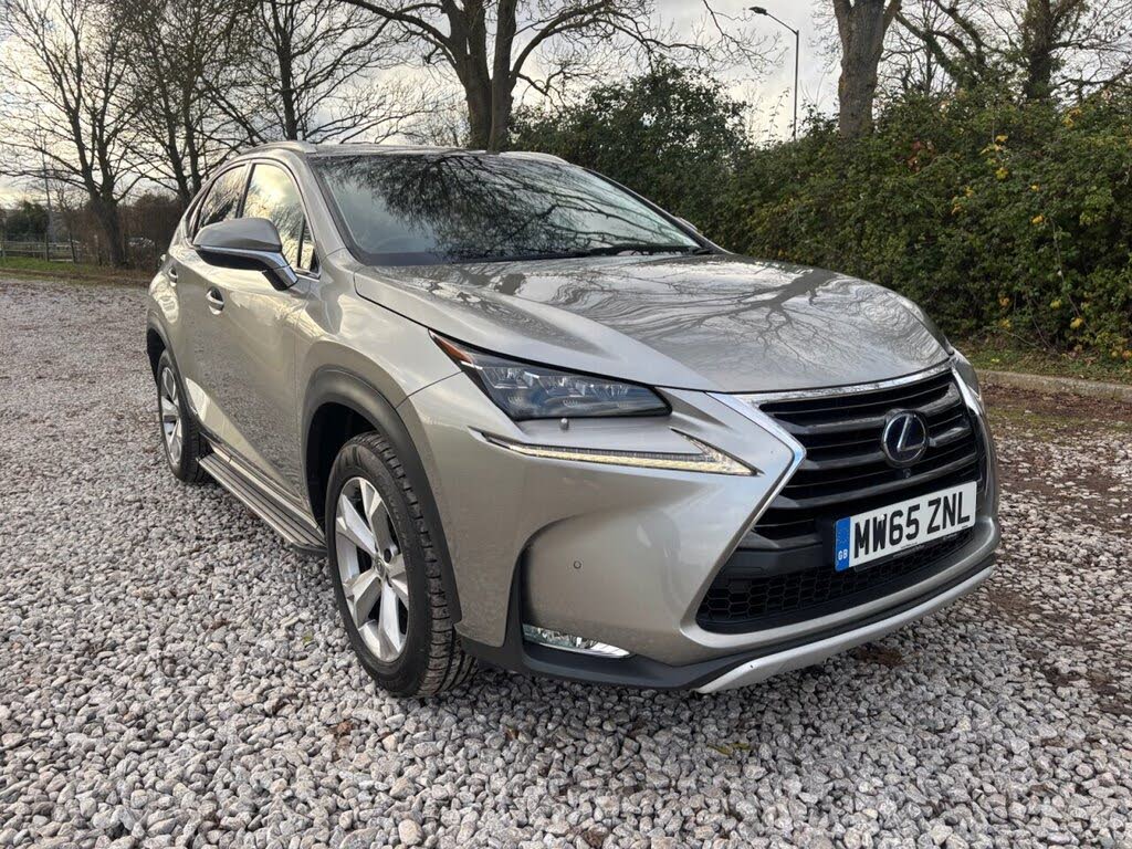 2015 Lexus NX 300h 2.5 Premier (197bhp)