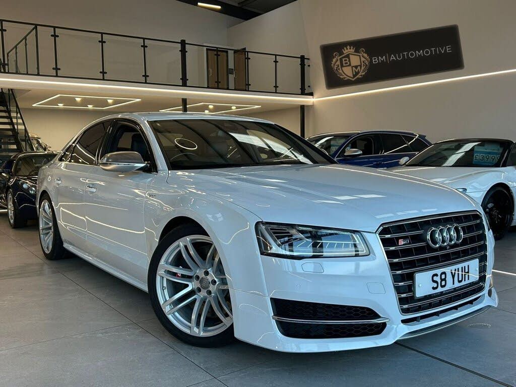 2016 Audi S8 4.0 TFSI quattro (520ps)