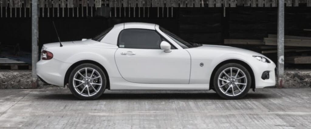 2014 Mazda MX-5 2.0 Roadster Sport Tech