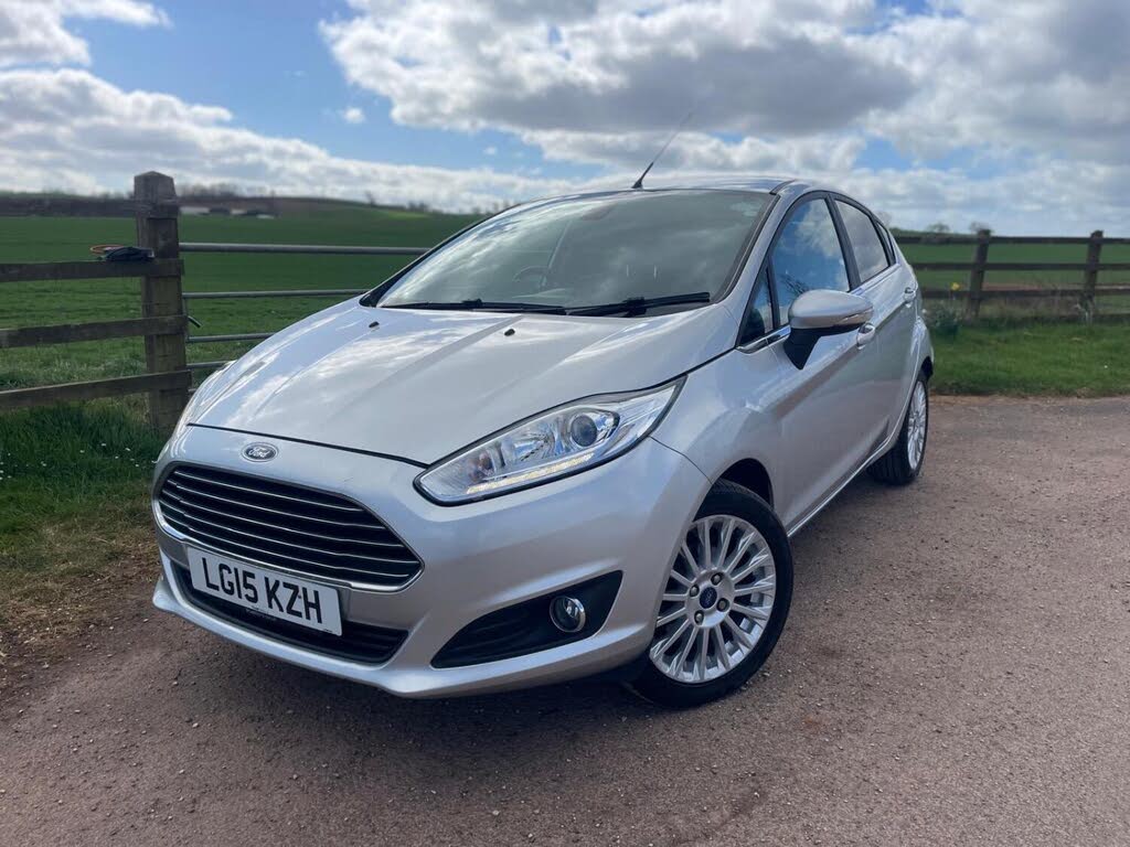 2015 Ford Fiesta 1.6 Titanium (E6) 5d