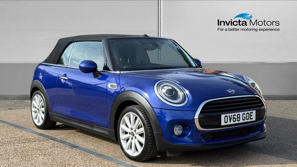 2018 MINI Mini 1.5 Cooper Series II (Pepper)(s/s) Convertible 2d