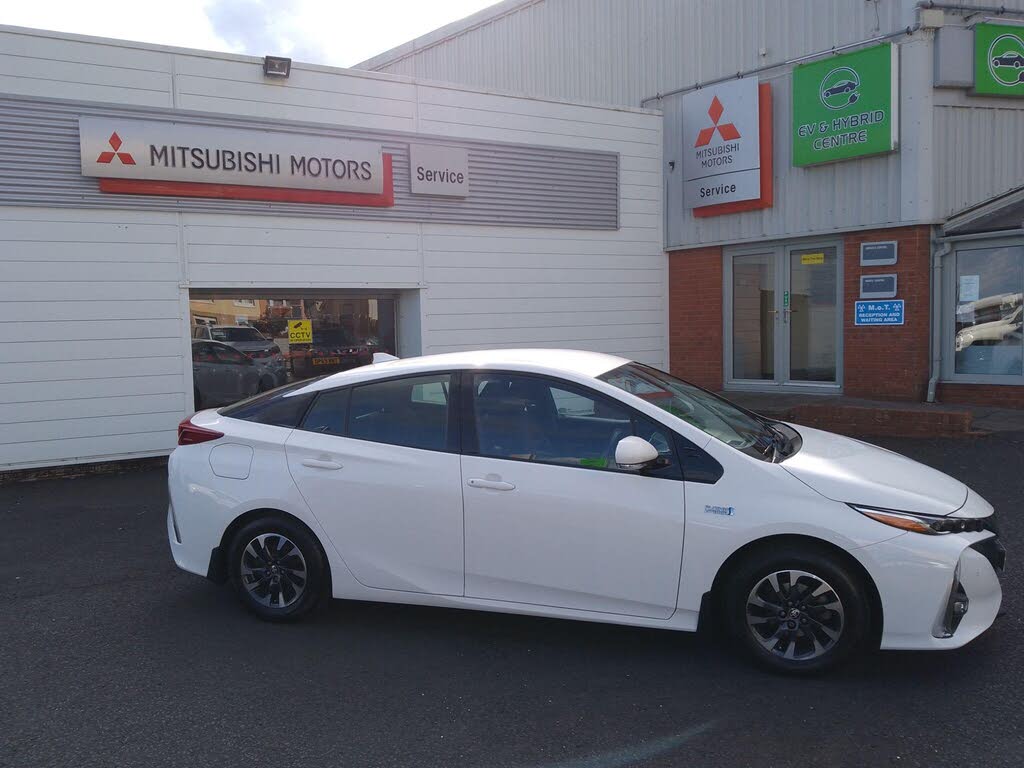 2017 Toyota Prius 1.8 VVT-i Business Edition Plus (Solar Roof)