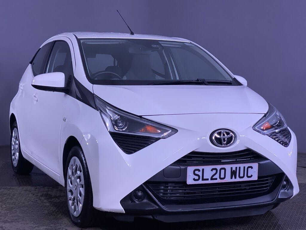 2020 Toyota AYGO 1.0 VVT-i x-play (TSS) x-shift