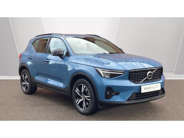 2023 Volvo XC40 2.0 B3 Plus