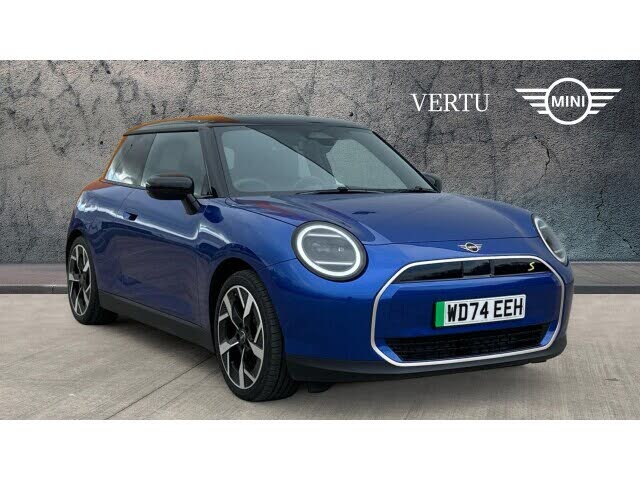 2024 MINI Mini E Cooper SE Exclusive (Level 2)