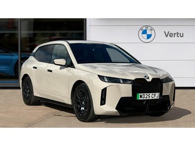 2025 BMW iX E xDrive60 M Sport