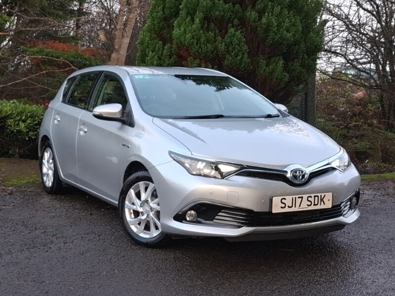 2017 Toyota Auris 1.8 VVT-i HSD Business Edition (TSS) Hatchback