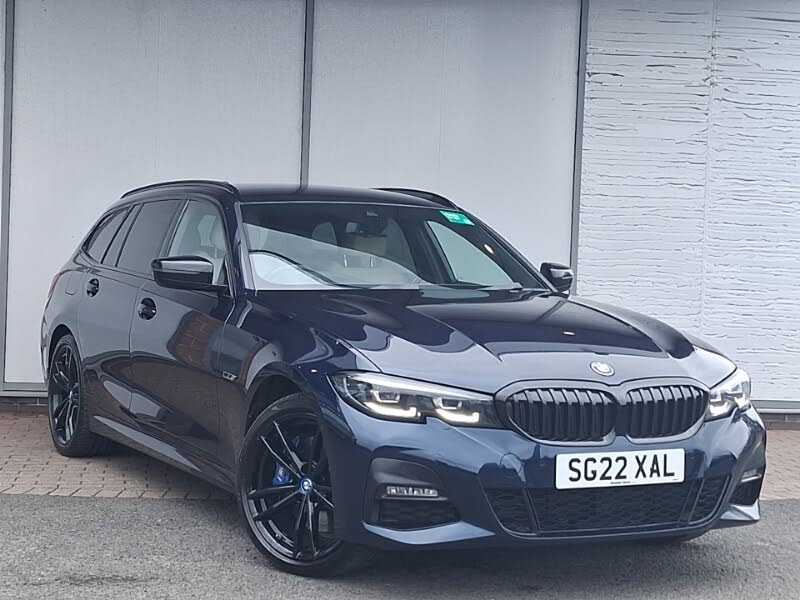 2022 BMW 3 Series 2.0 330e xDrive M Sport Pro Edition Touring 5d
