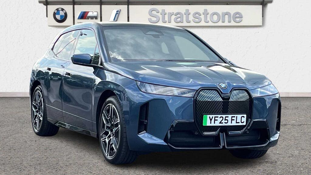 2025 BMW iX E xDrive60 M Sport